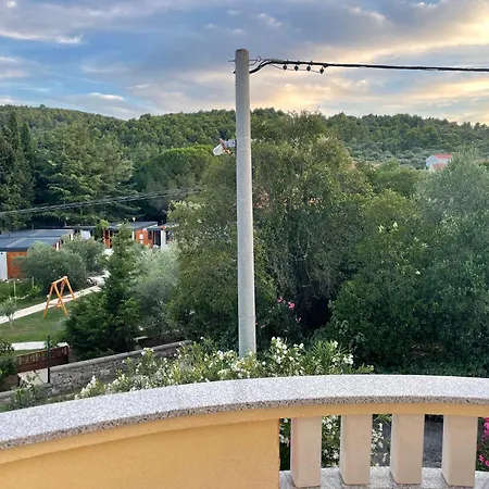 شقة Prahovic *