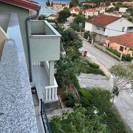 Prahovic شقة Ždrelac