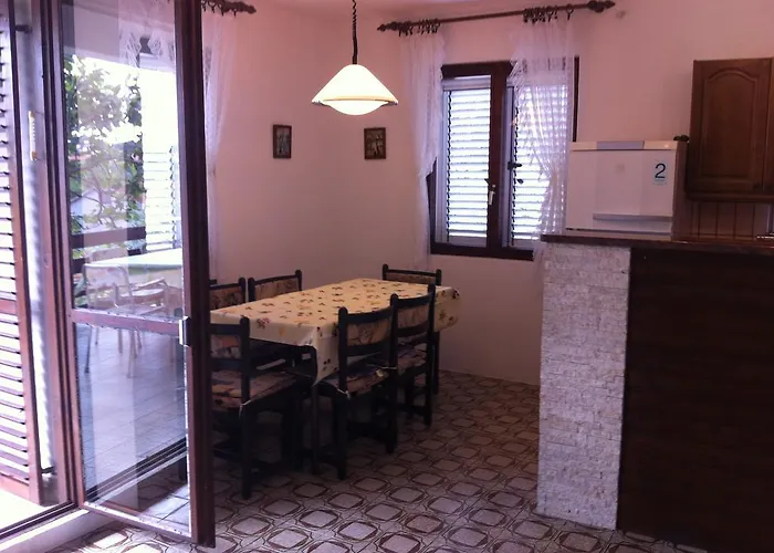 Prahovic Διαμέρισμα *