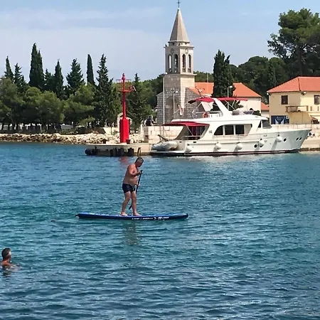 アパート Prahovic Ždrelac