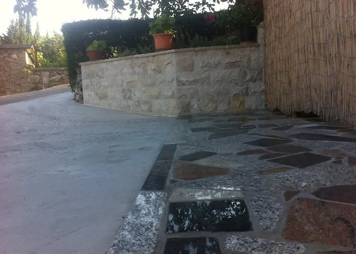 Prahovic 公寓 Ždrelac