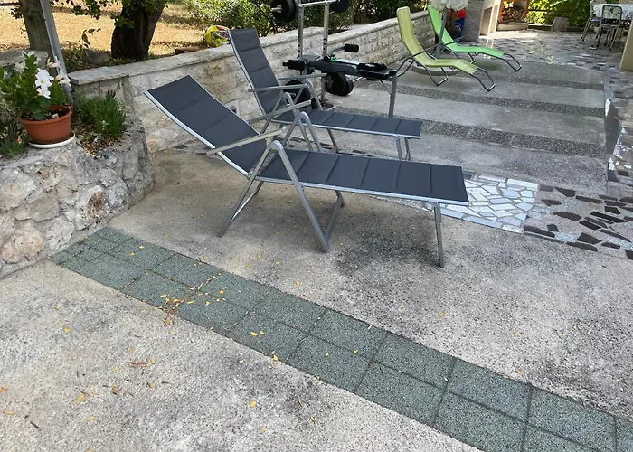 Prahovic Lägenhet *